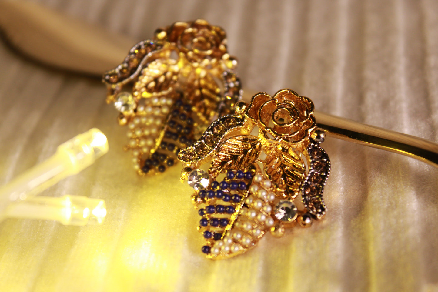 EFS-05 Gold Plated Rose - Black and White