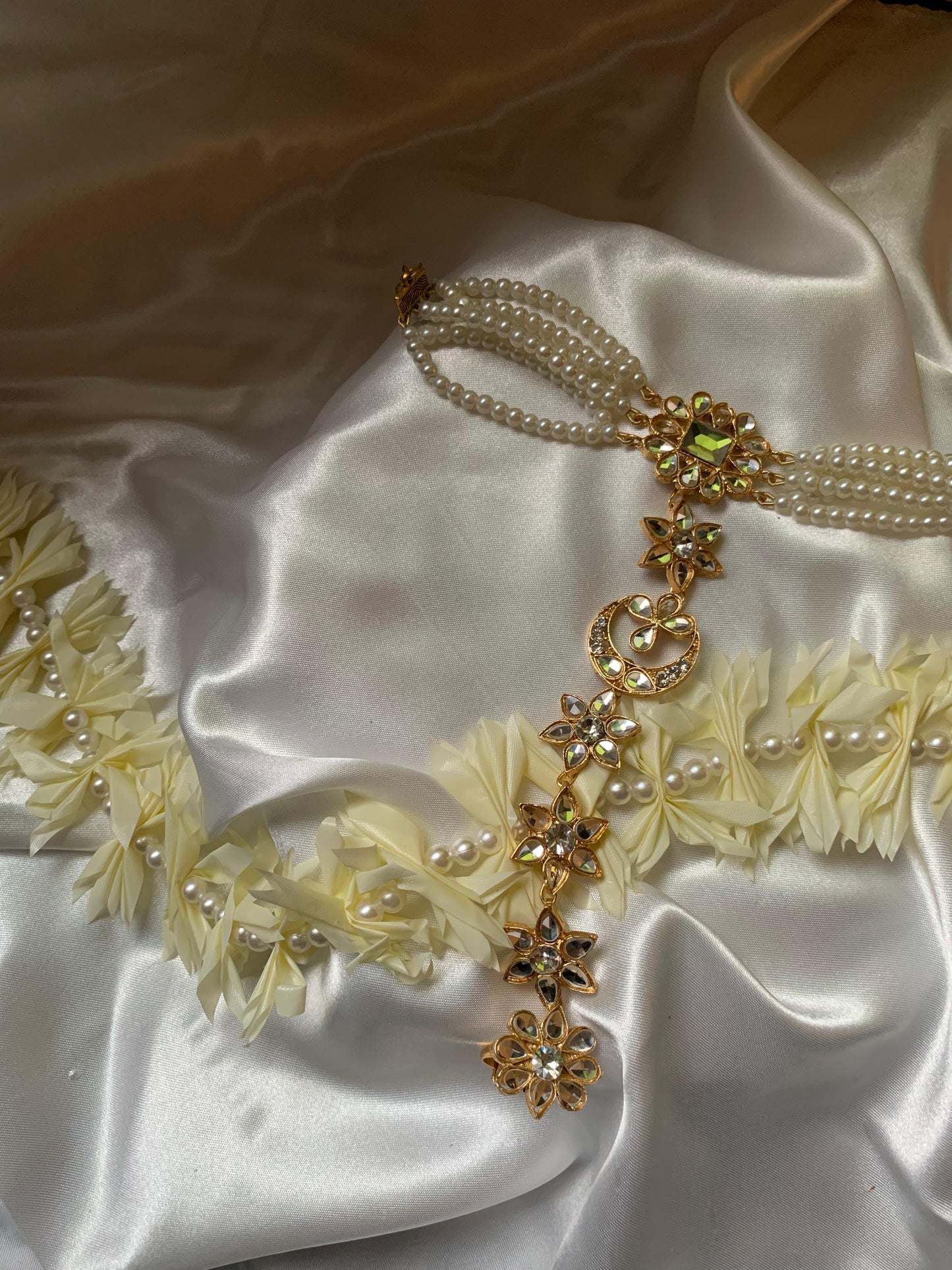 Kundan Chand Angla - Gold (White)
