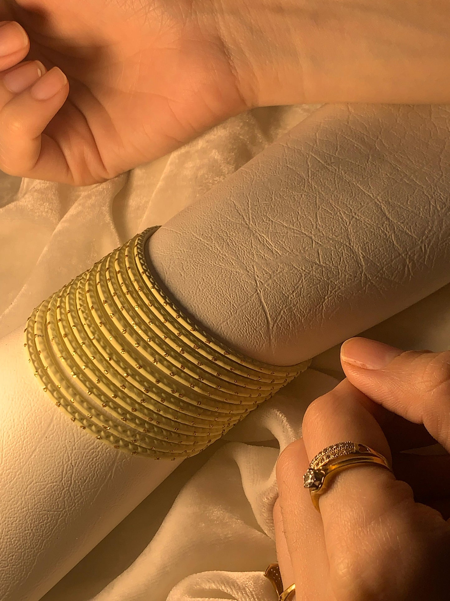 BD-14 Bangles - Light Yellow (12 Pcs)