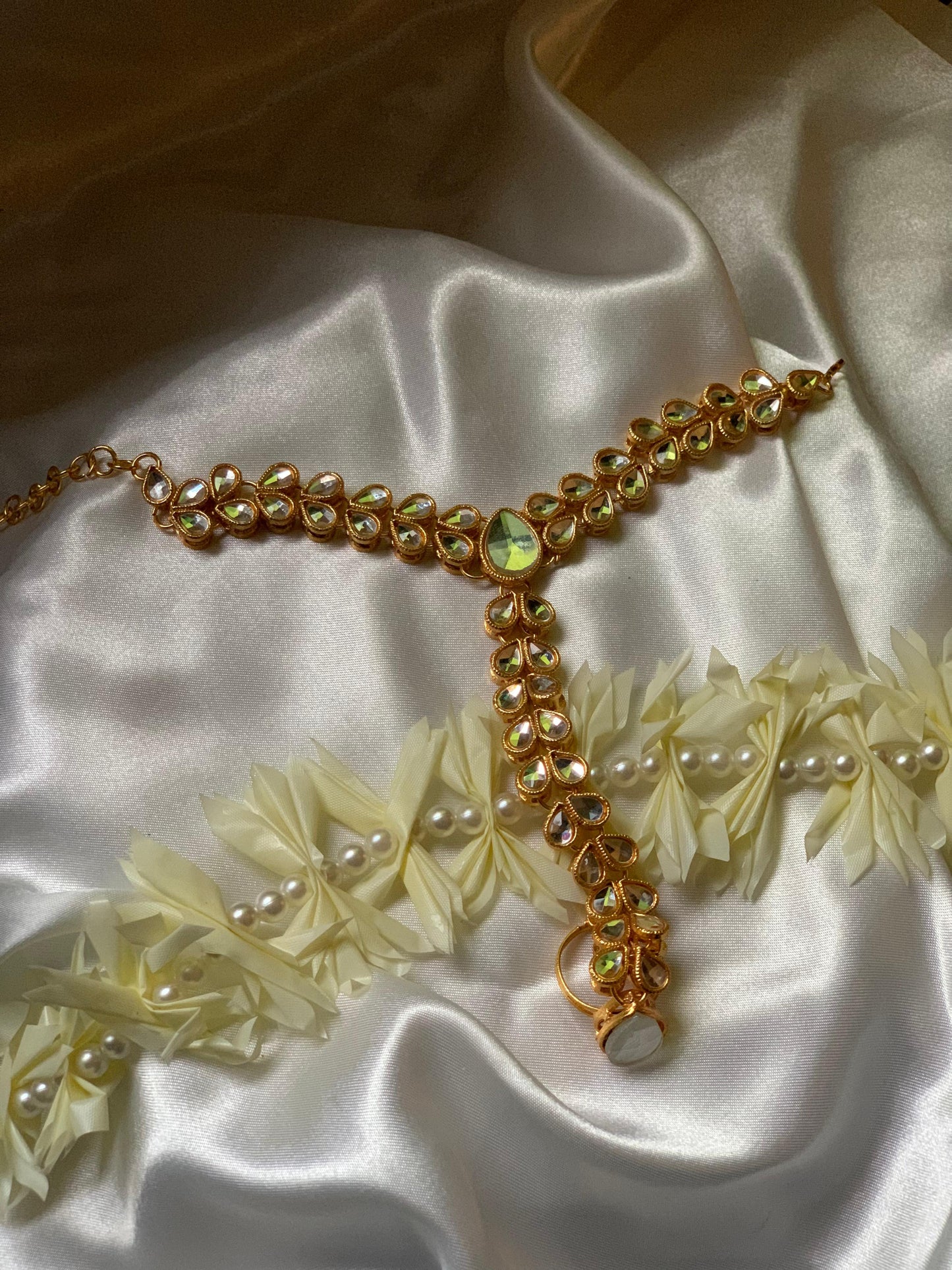 BD-22 Kundan Angla - Gold (White)