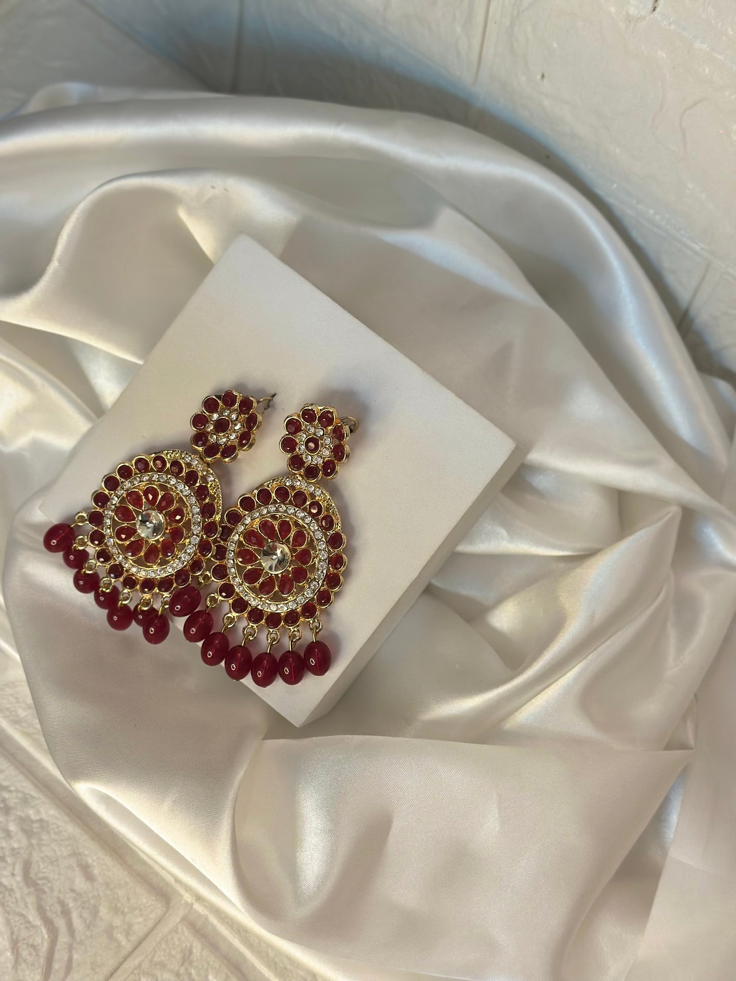 Mah-e-Noor (Maroon)