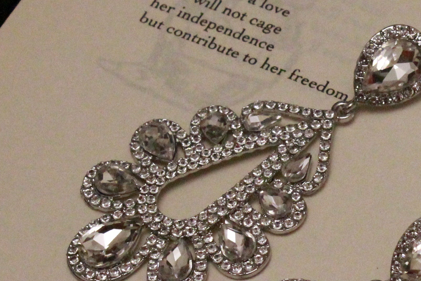 Sparkling Floral Droplets - Silver