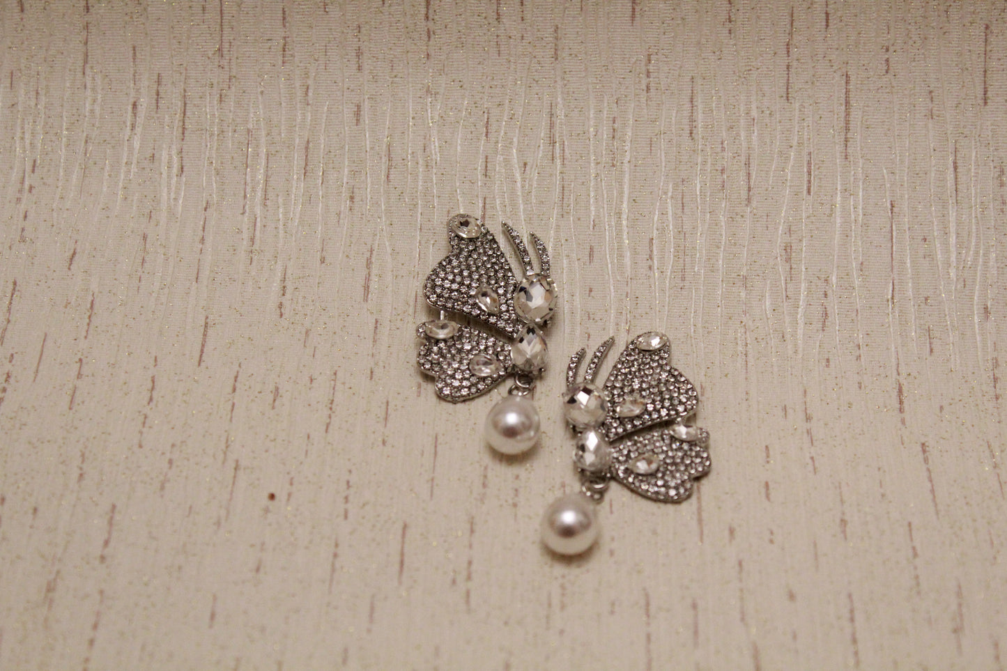 ES- 10 Butterfly - Silver