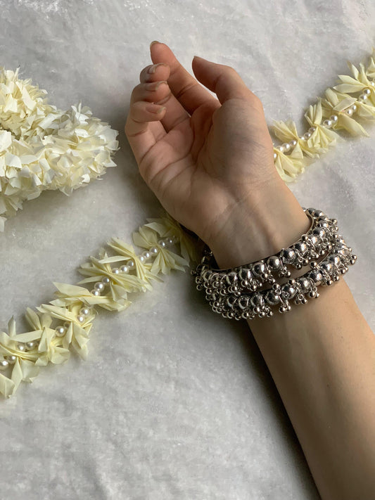 Pearl Beaded Karray (Silver)