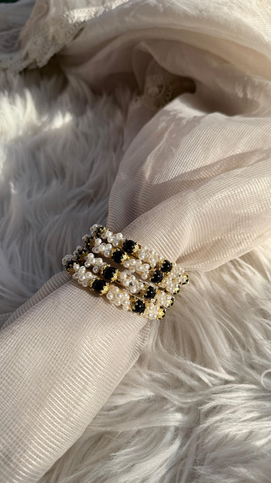 Muskan moti Bangles - Black
