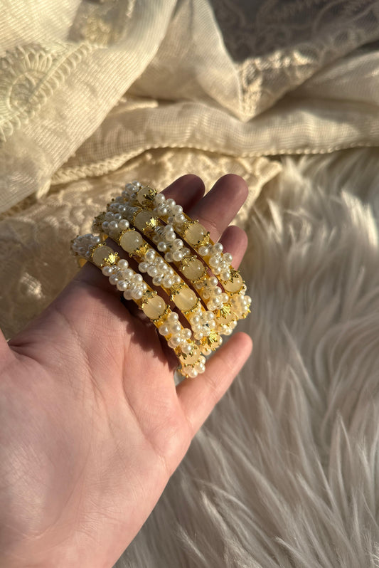 Muskan moti Bangles - White