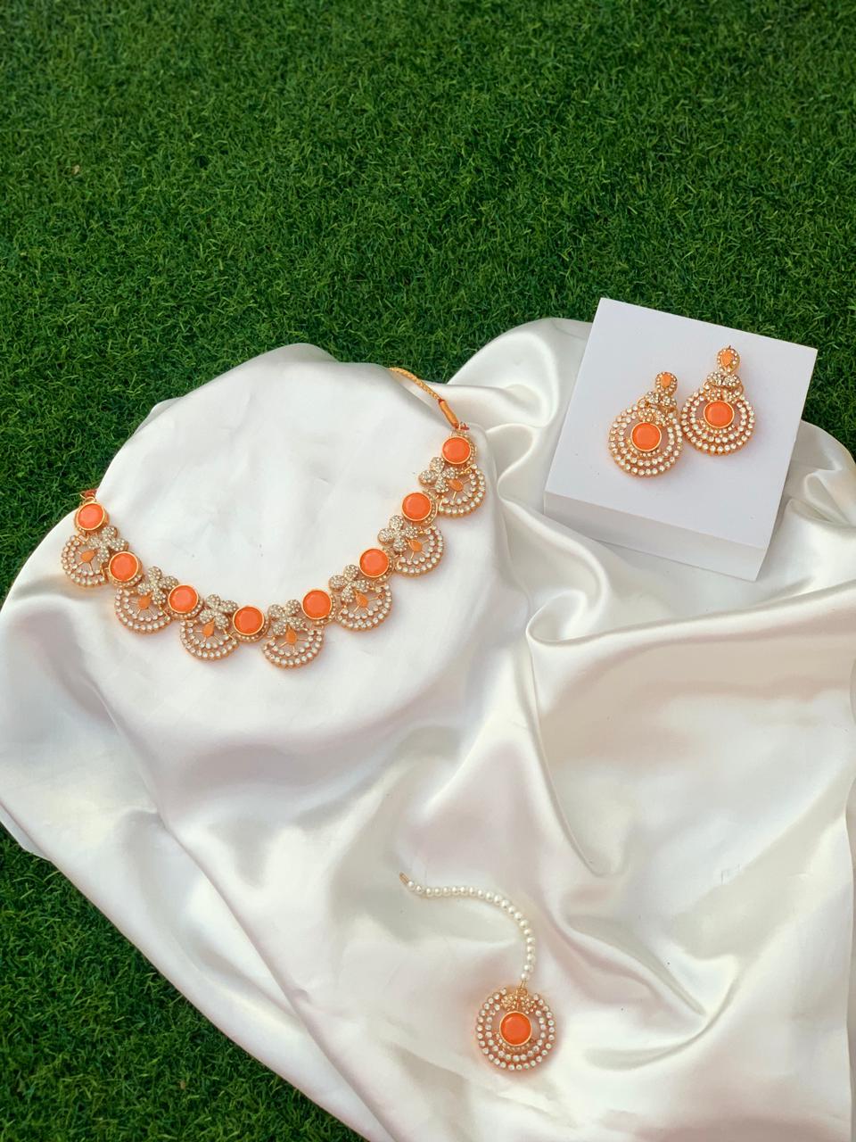 nourah phool bedazzled - Orange