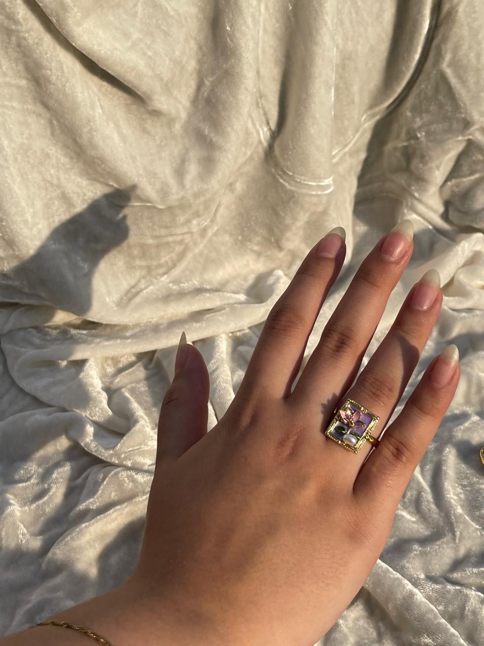 Enamel pearl ring (purple -flower bead)