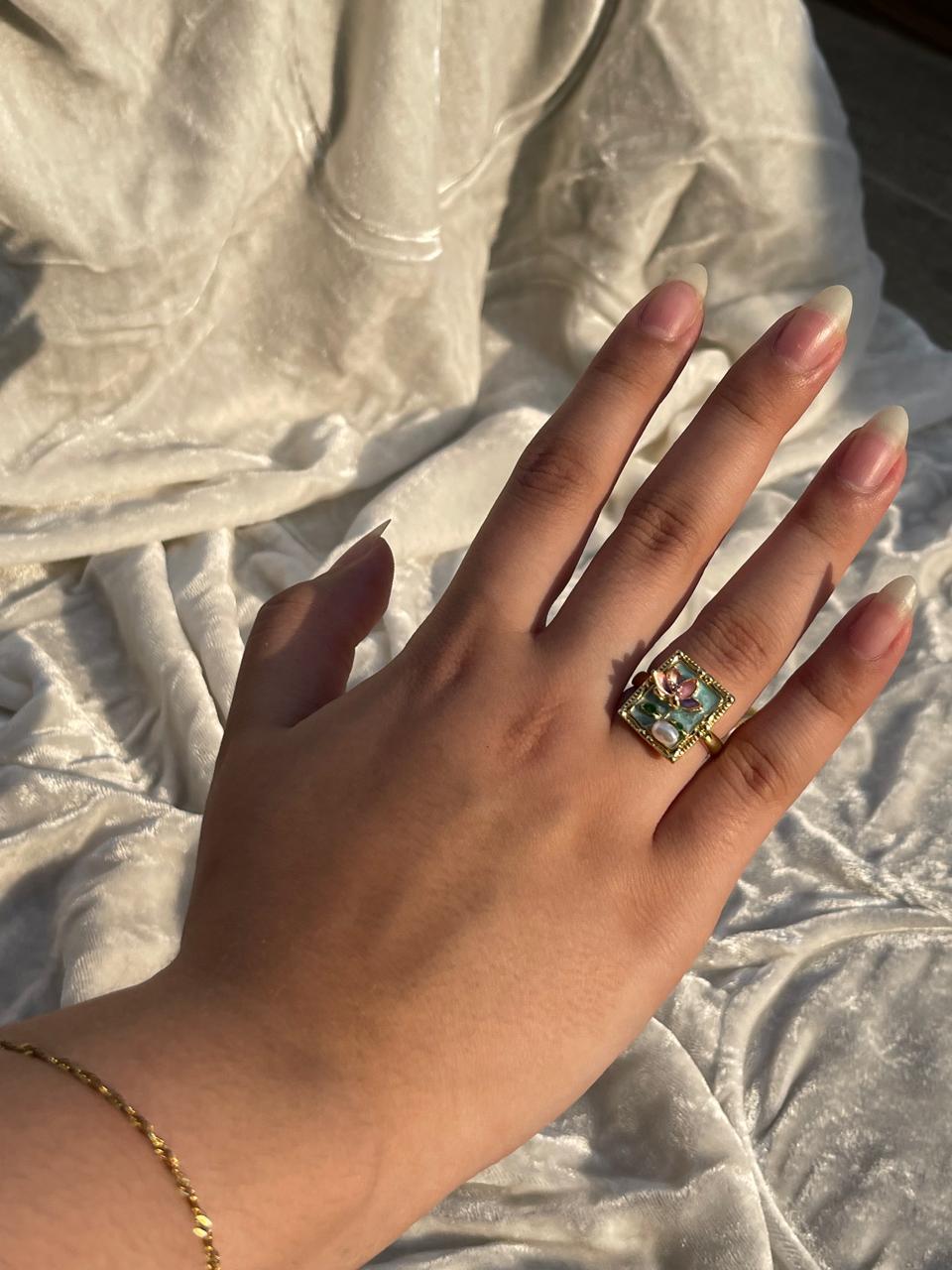 Enamel pearl ring (turquoise-flower bead)
