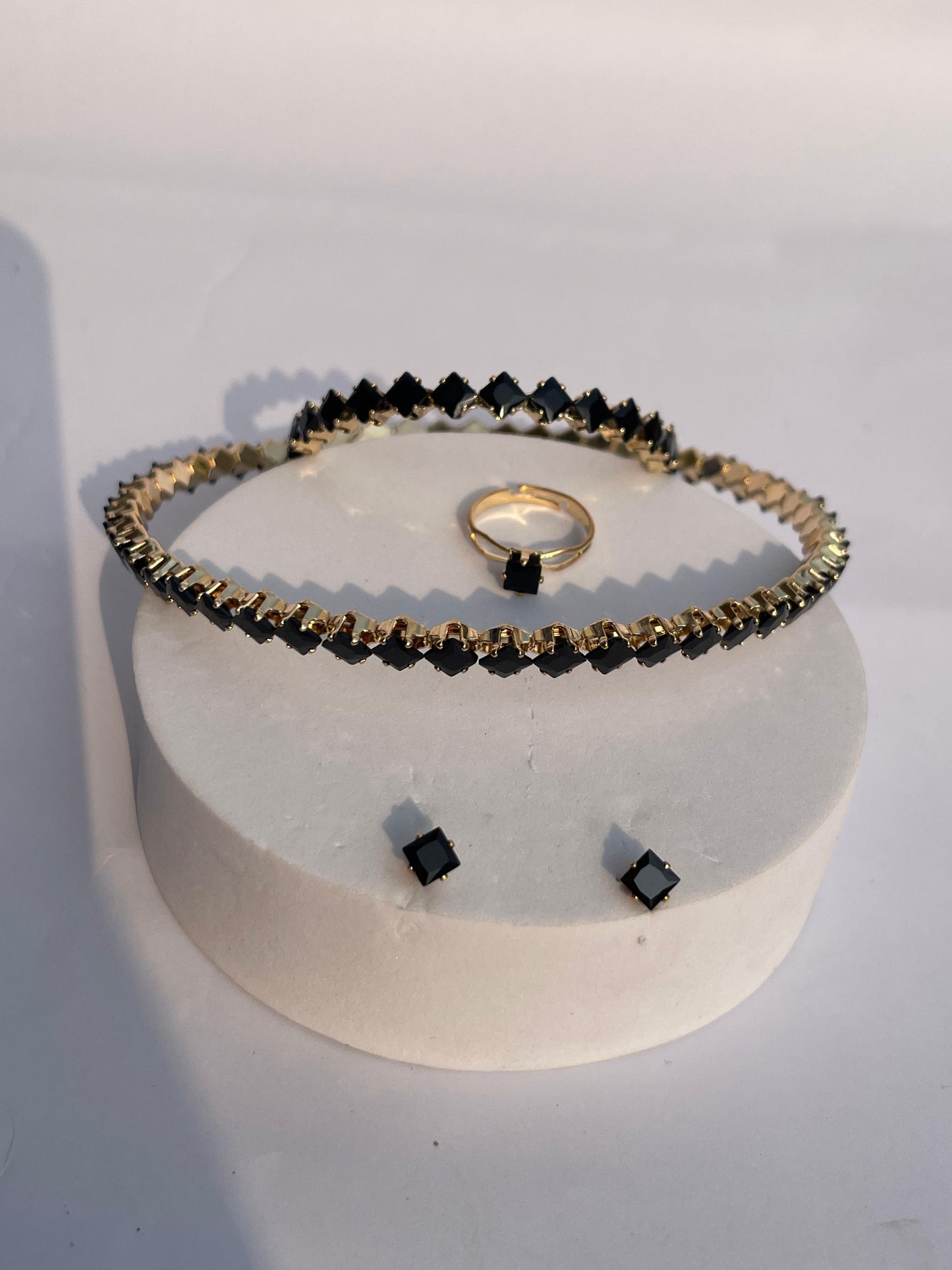 Dazzling Set-(black and gold)