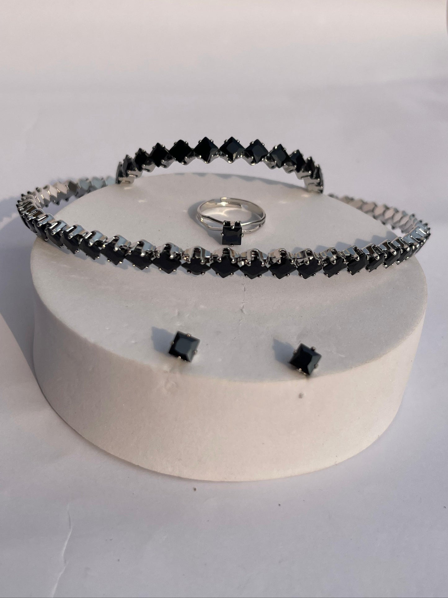 Dazzling Set-(black and silver)