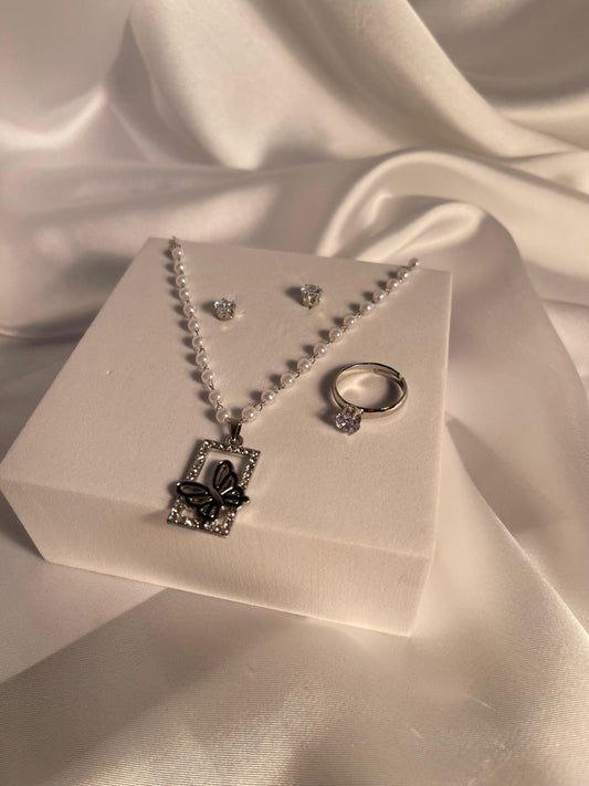 002-Everyday Grace Pendant Set