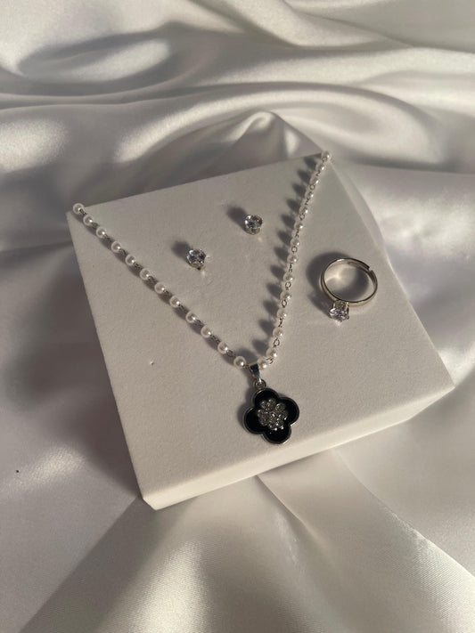 005-Everyday Grace Pendant Set