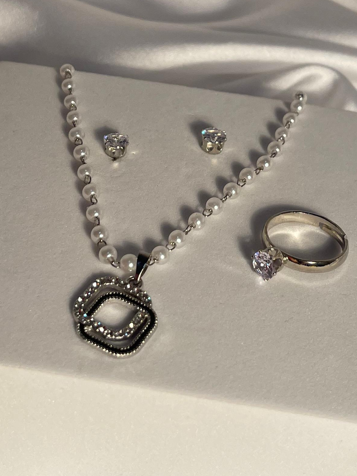 006-Everyday Grace Pendant Set