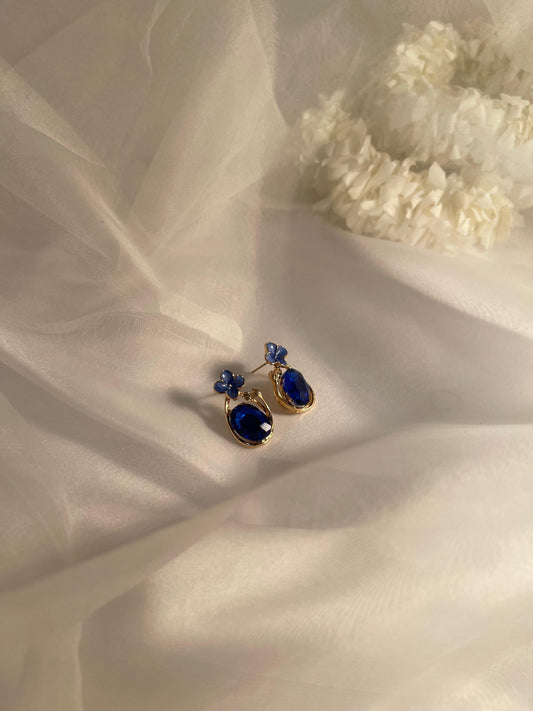Oval Flower earrings (blue)