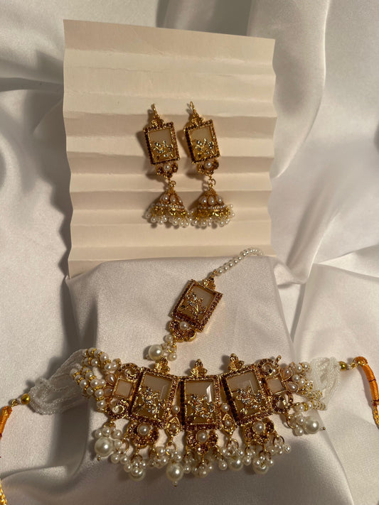 Teen Chakoor Choker Set (Beige)