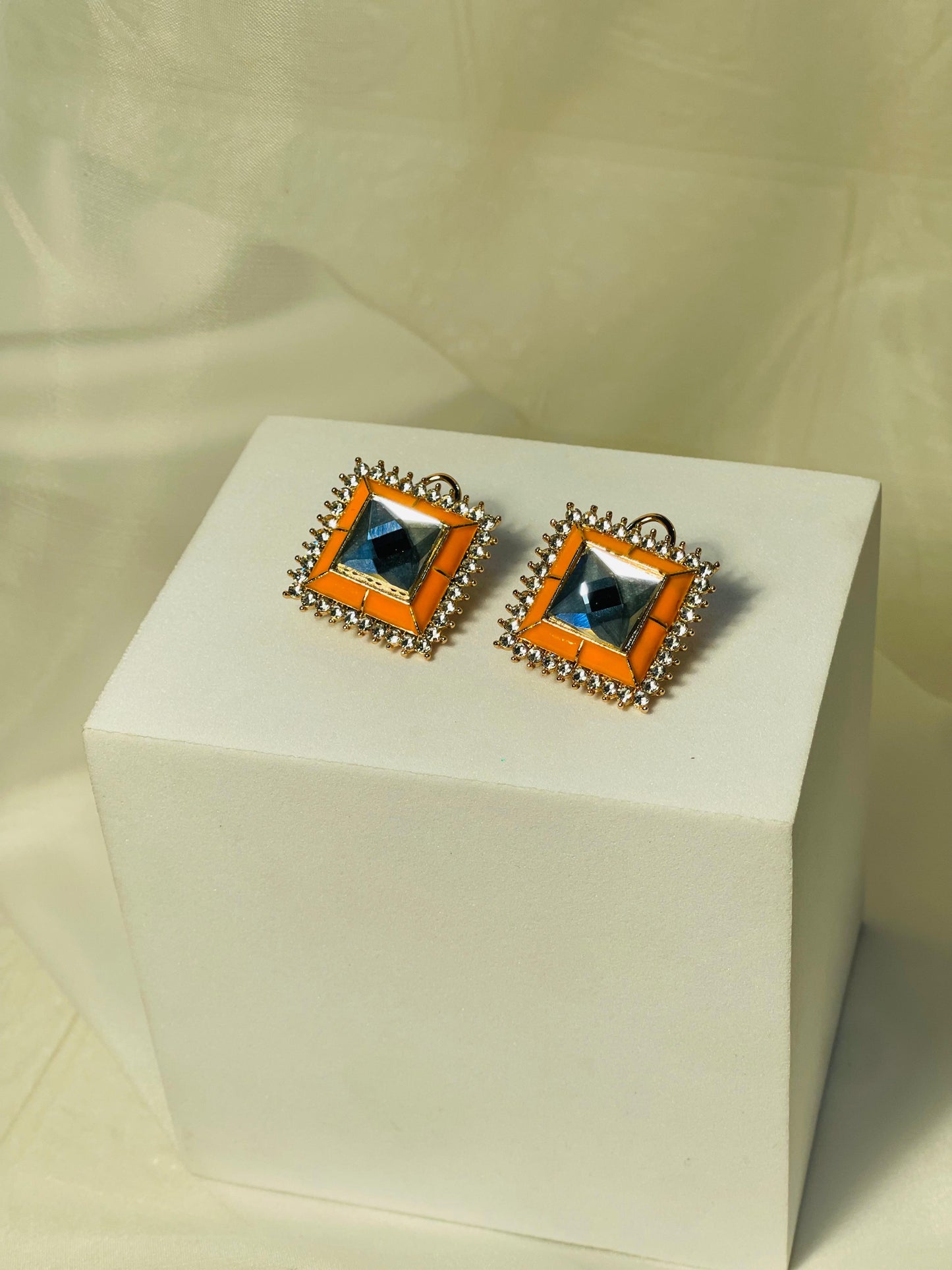 Chakoor bedazzled earrings orange (shahi collection)