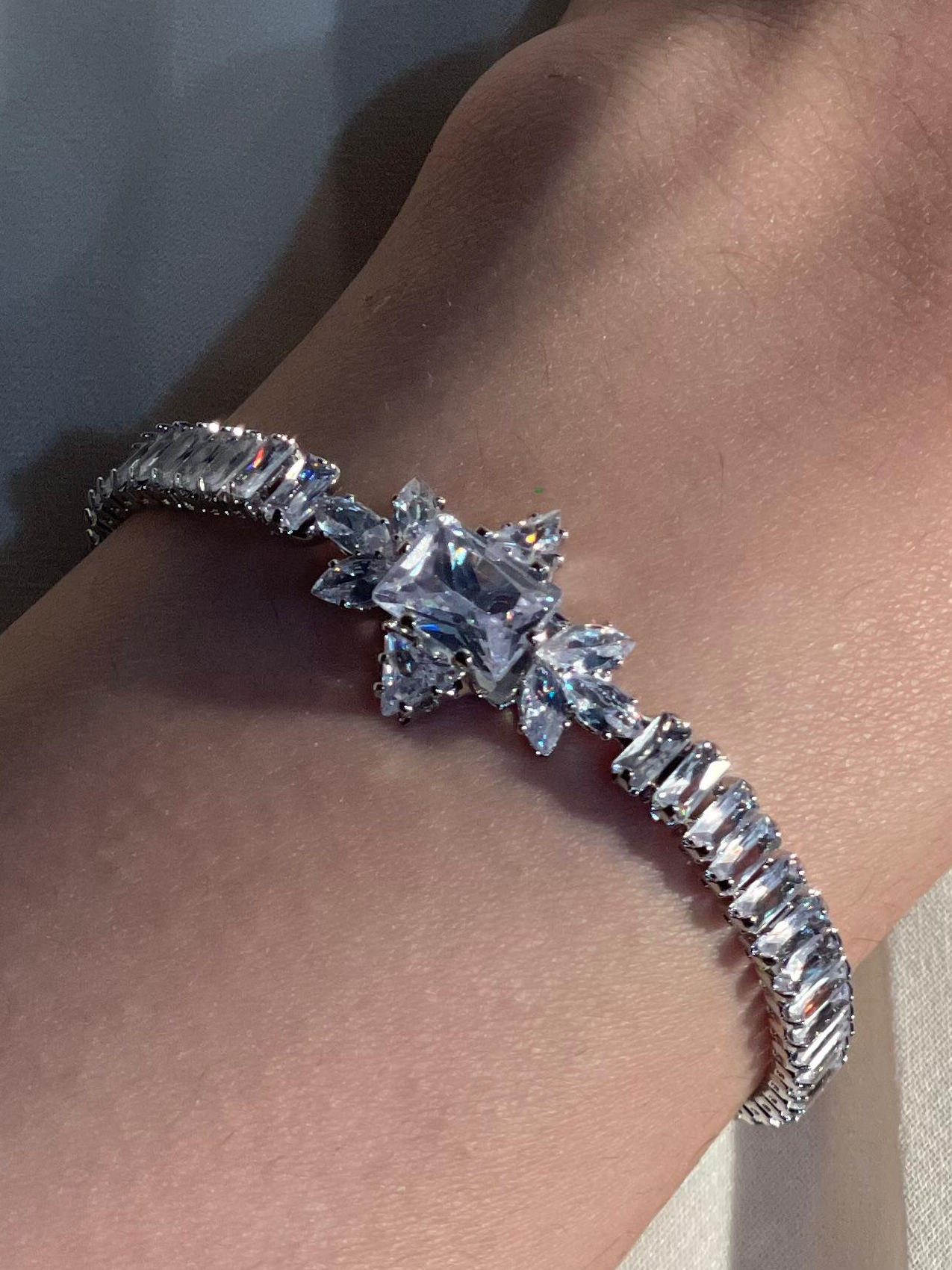 Gem Stone Bracelet crystal (Mahbano)