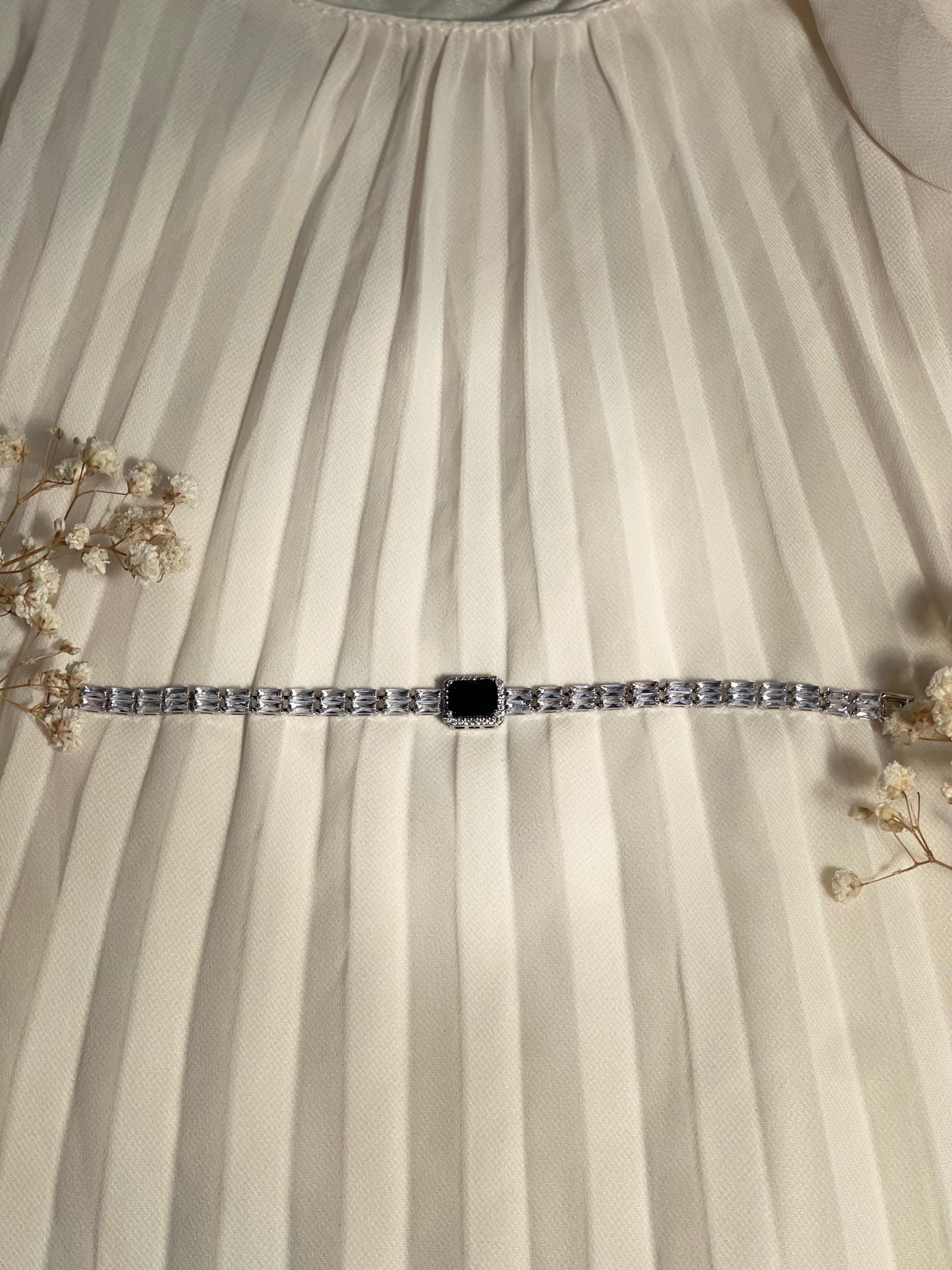 Gem Stone Bracelet black rectangle (Mahbano)