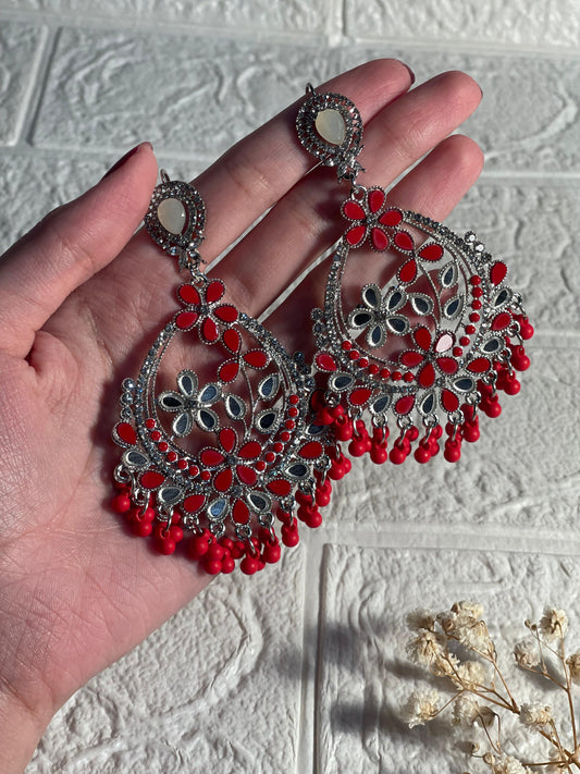 Phool Earring silver and red (Mahbano)