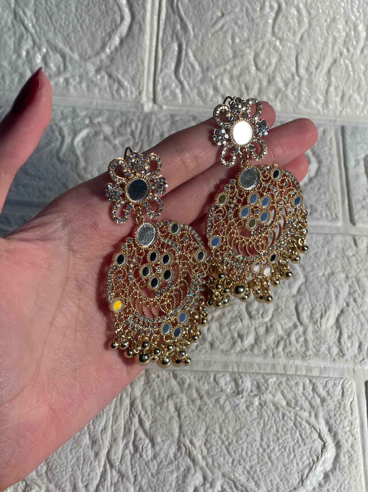 Gol Sheesha gold(Mahbano)