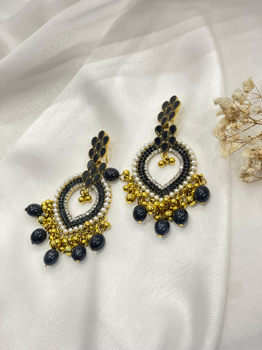 Cham Cham 2.0 black(Sheharbano)