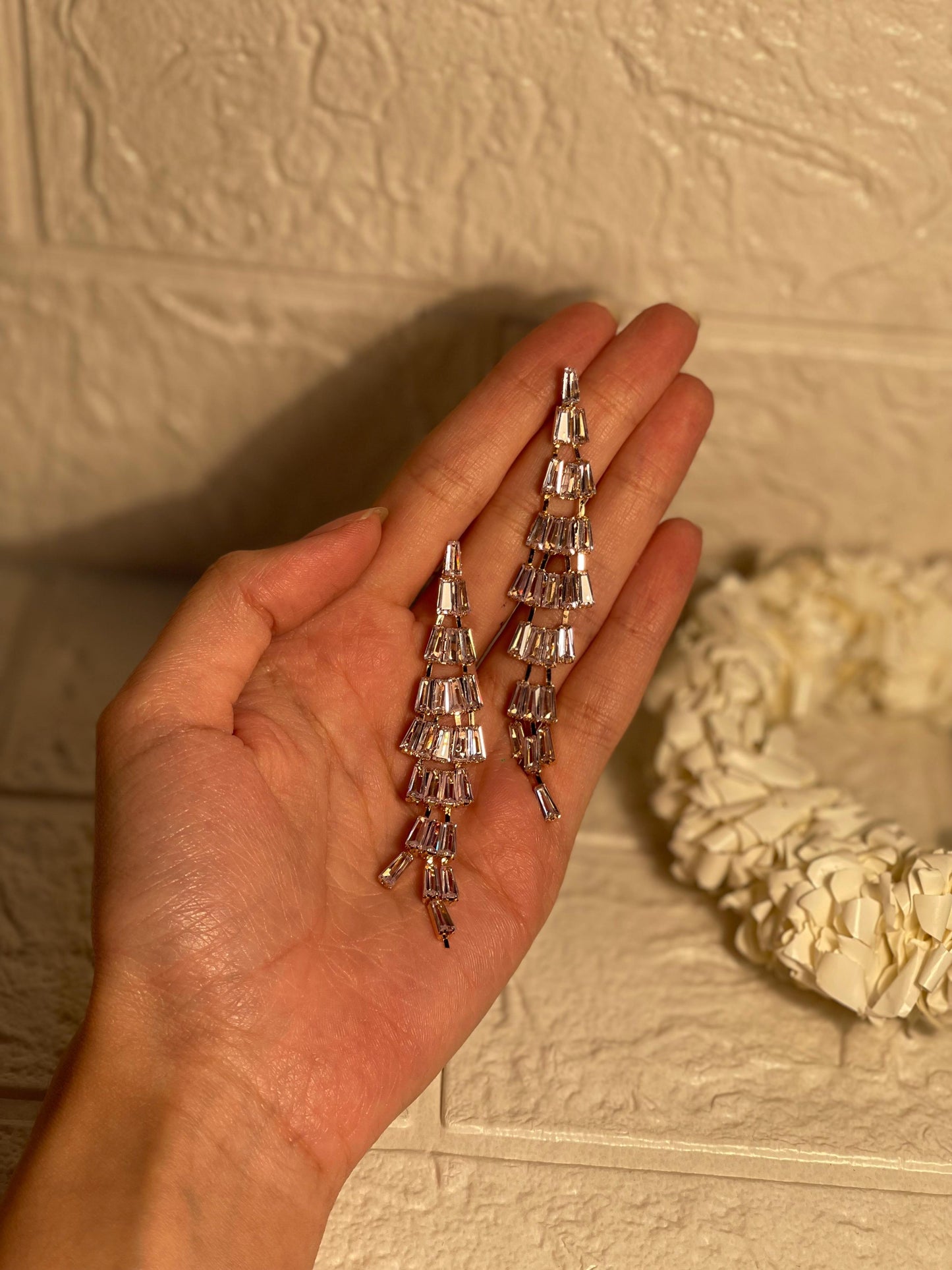 Aiza Earrings-gold(Mahnoorbano)