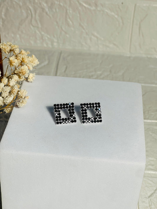 Black square(Mahnoorbano)