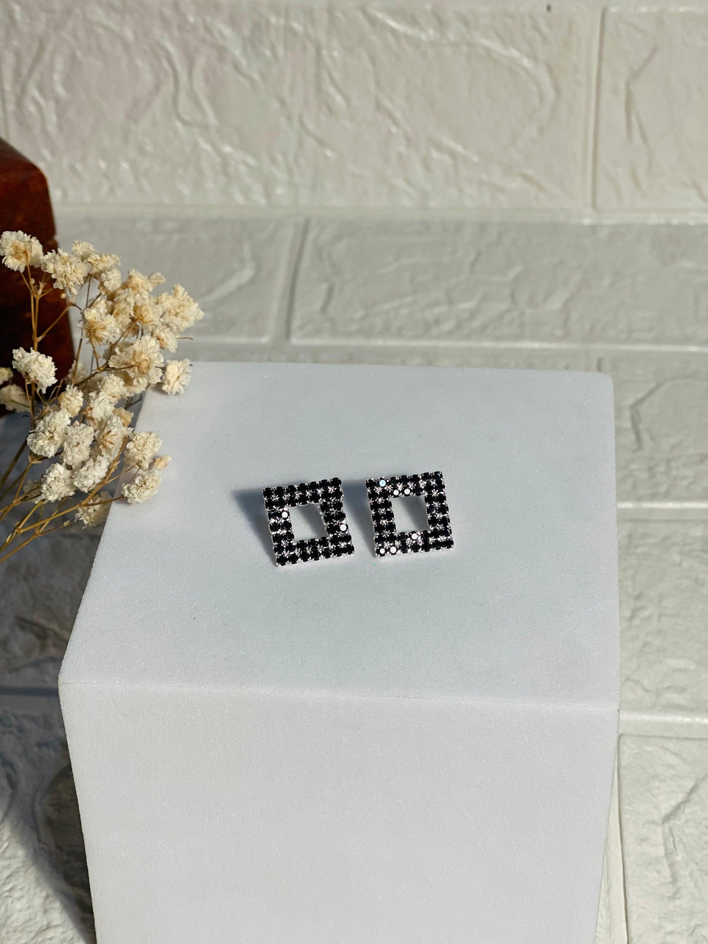 Black square(Mahnoorbano)