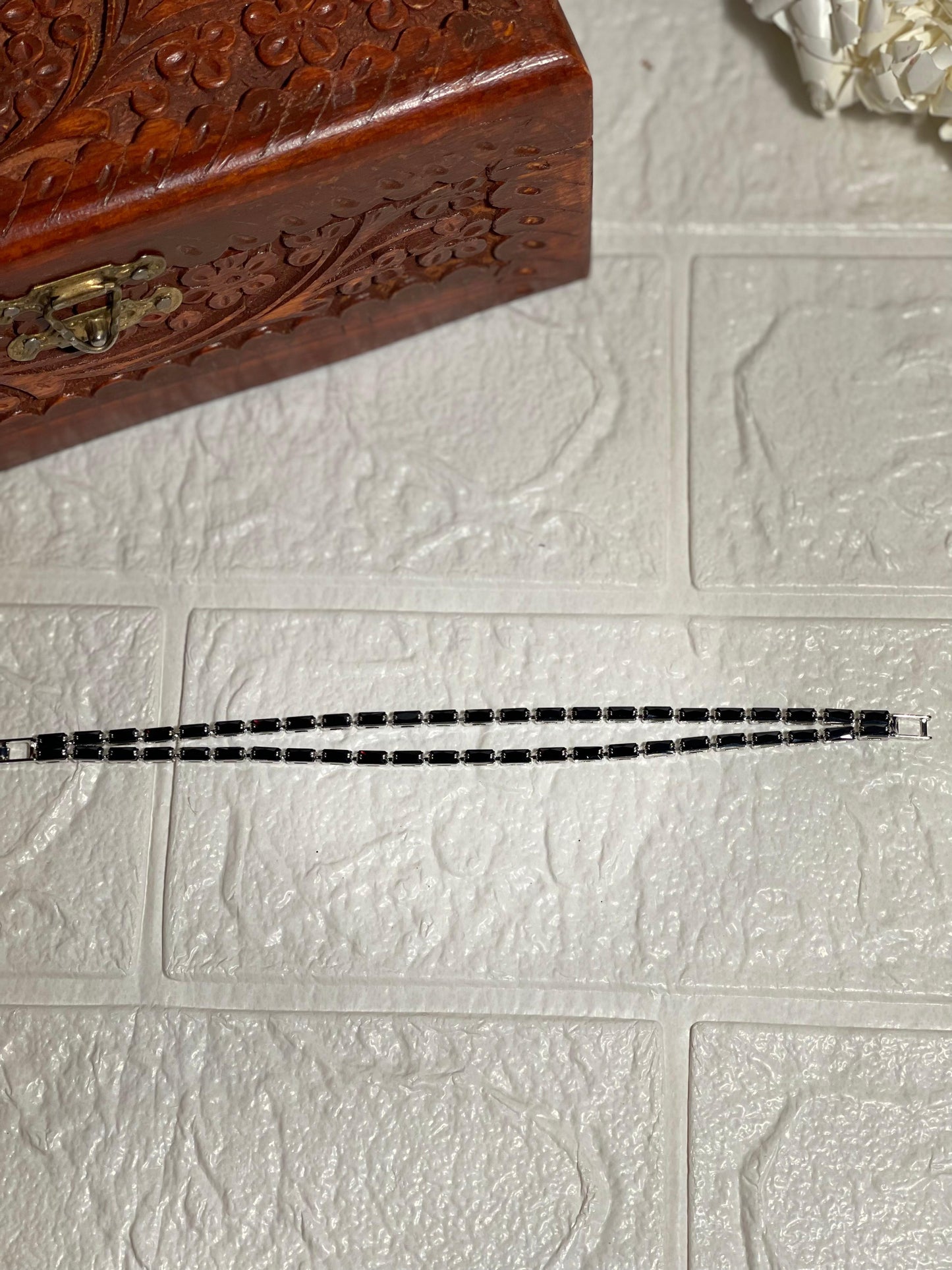 Double Gem bracelet black (Mahnoorbano)