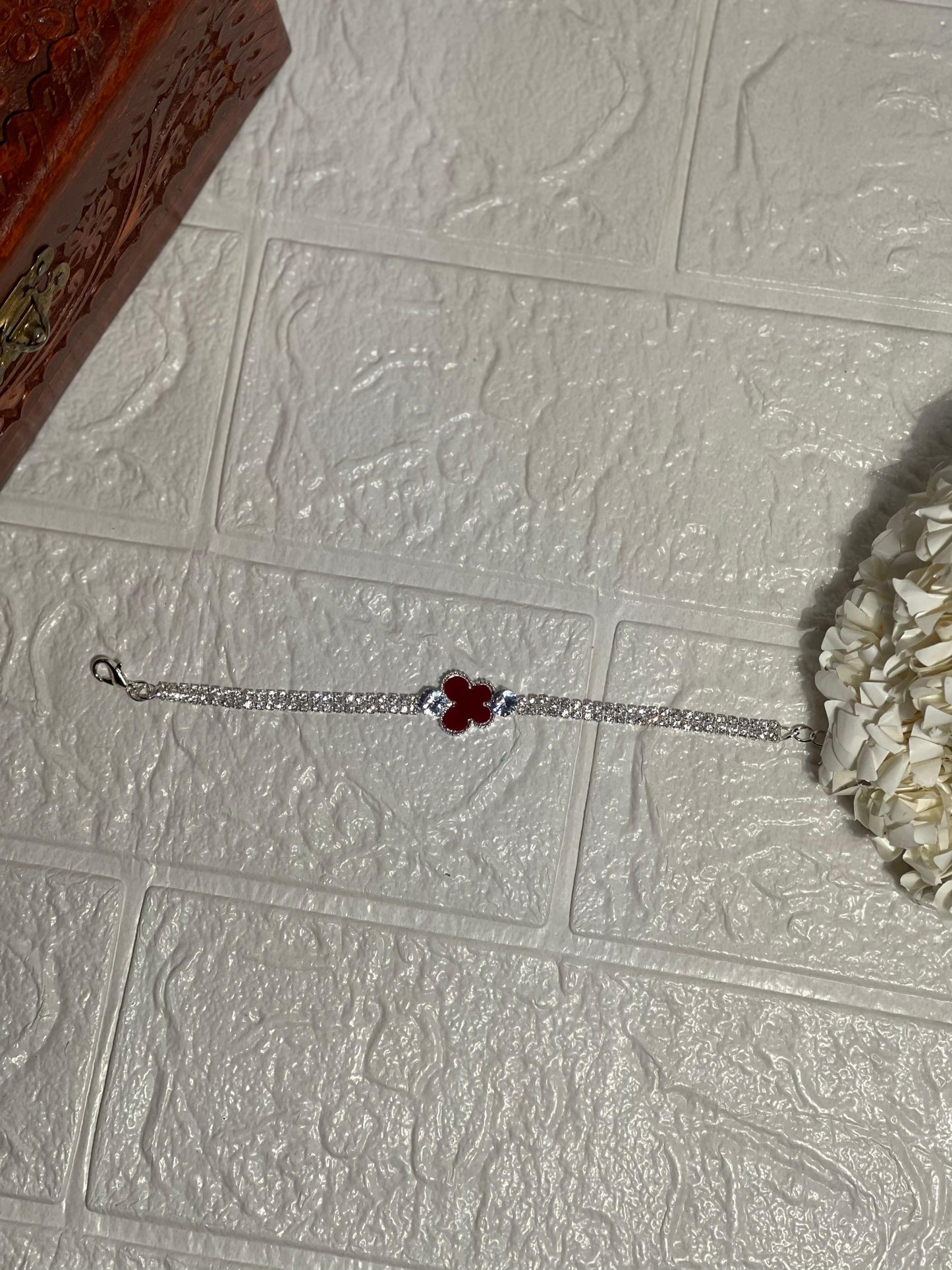 Butterfly bracelet red(Mahnoorbano)