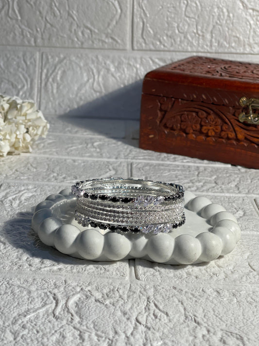 Bedazzled bangle set-black(Mahnoorbano)
