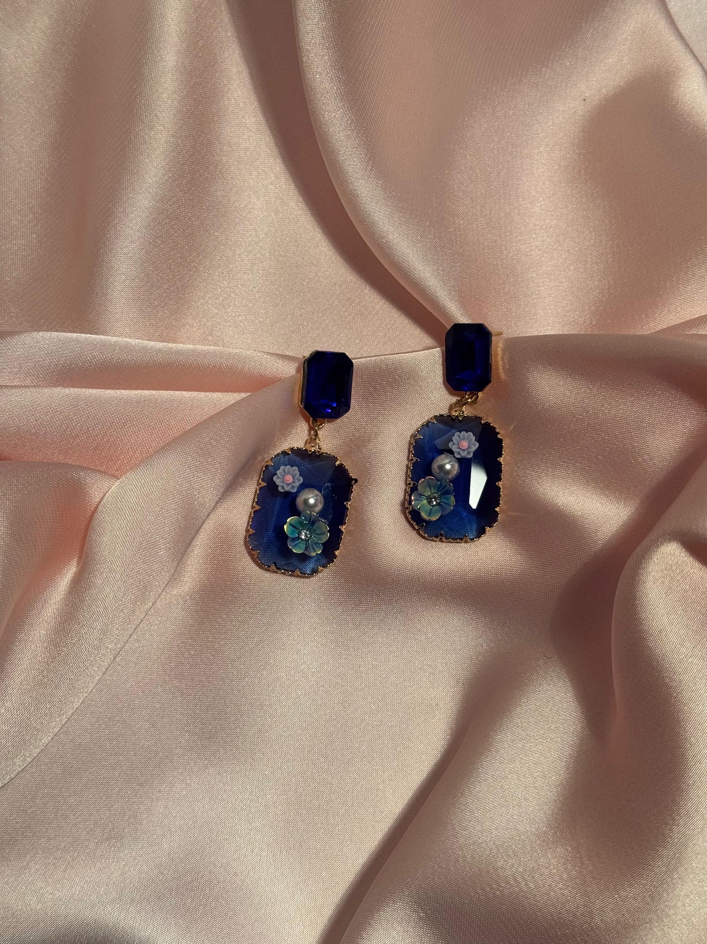 Enamel Floral Rectangle-blue