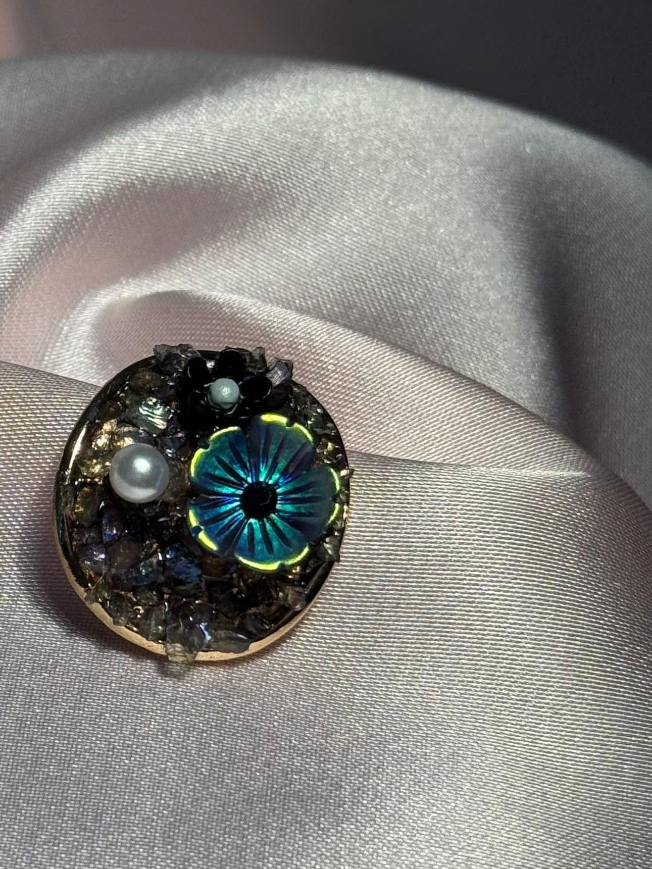 Enamel Round earrings-black