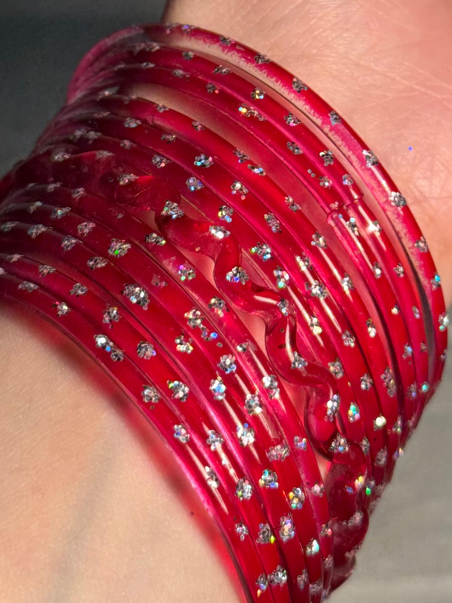Raindrop bangle (6) red