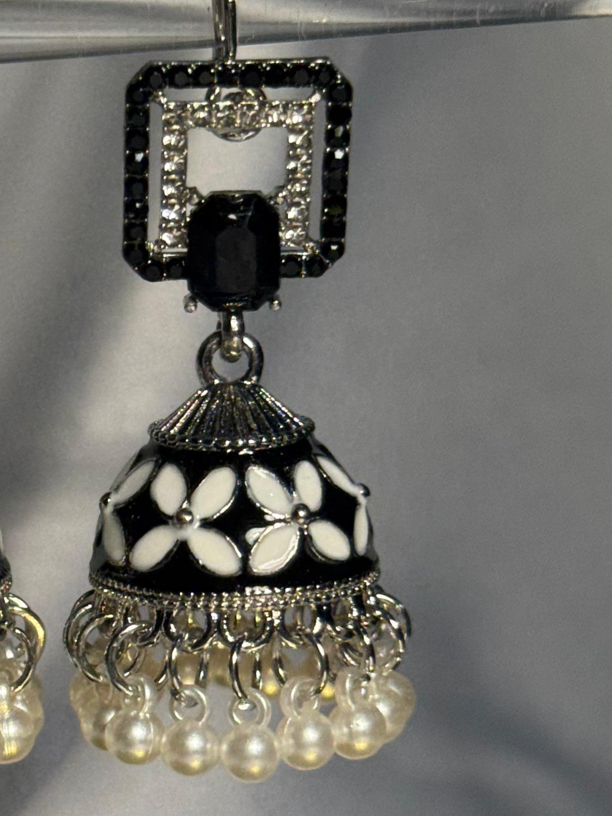 Double chakor Rang-e-desi black and white