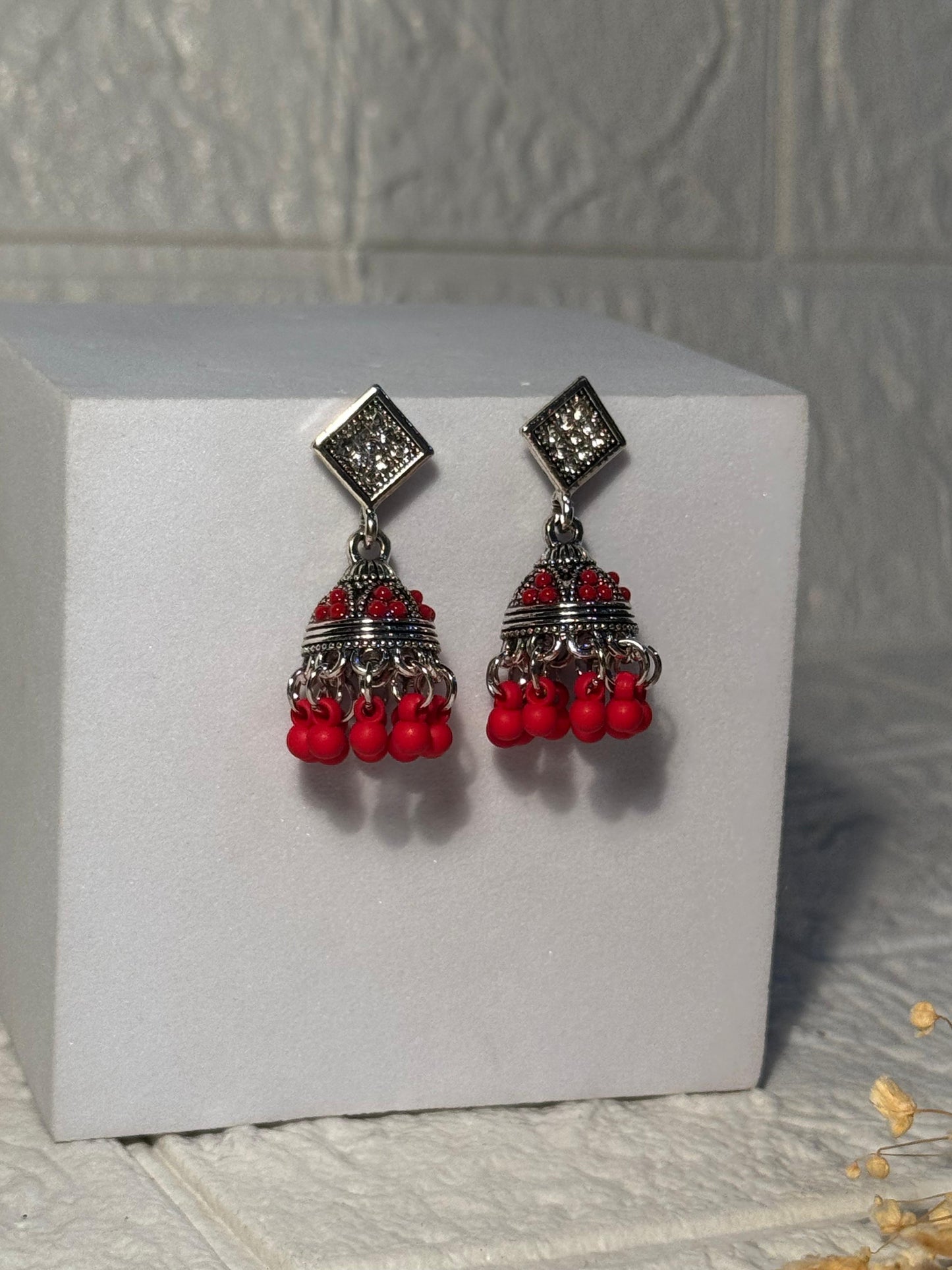 Chakoor Jhumkay (Red)