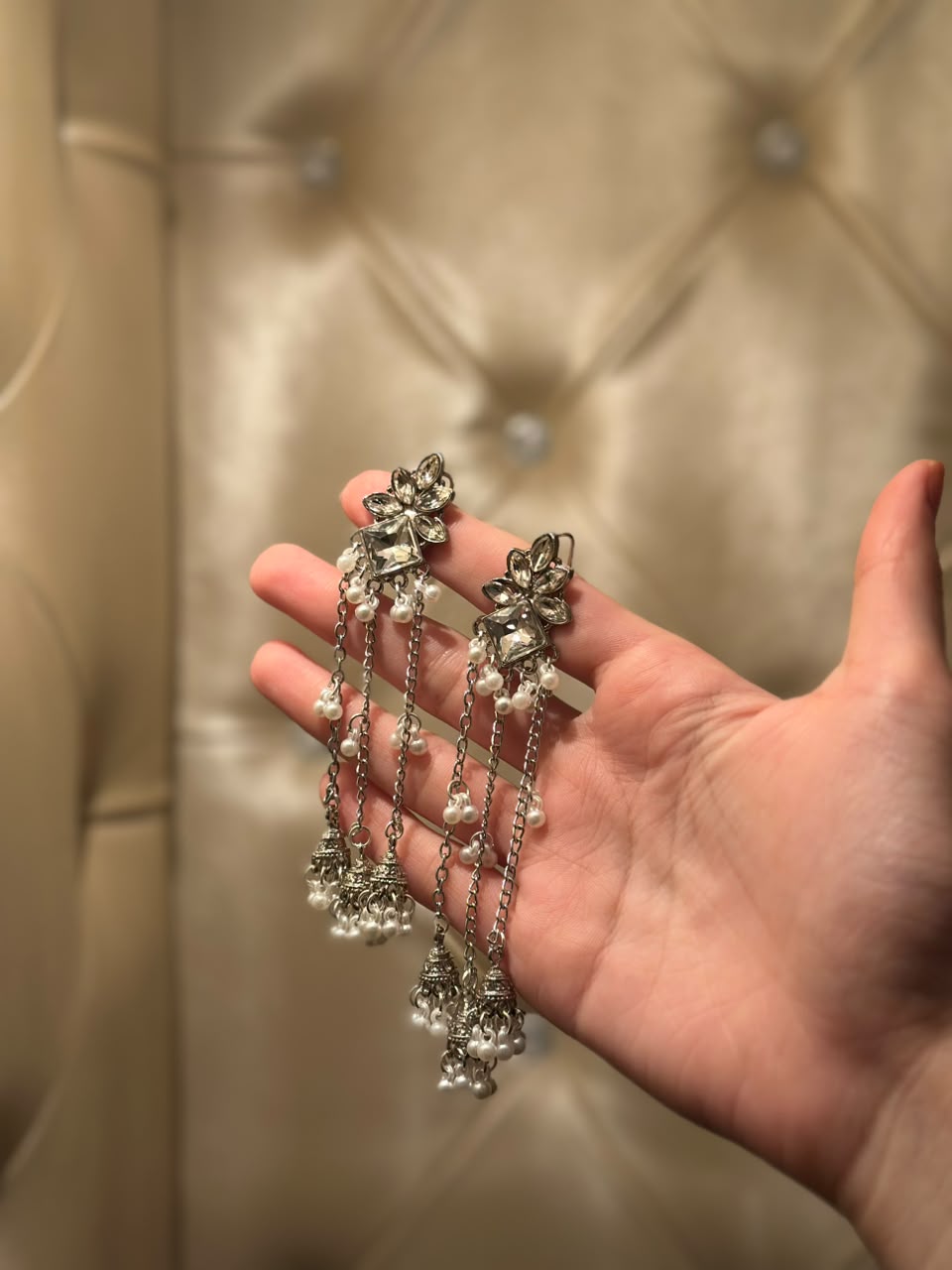 Jahan Ara Earrings- silver (aara collection)
