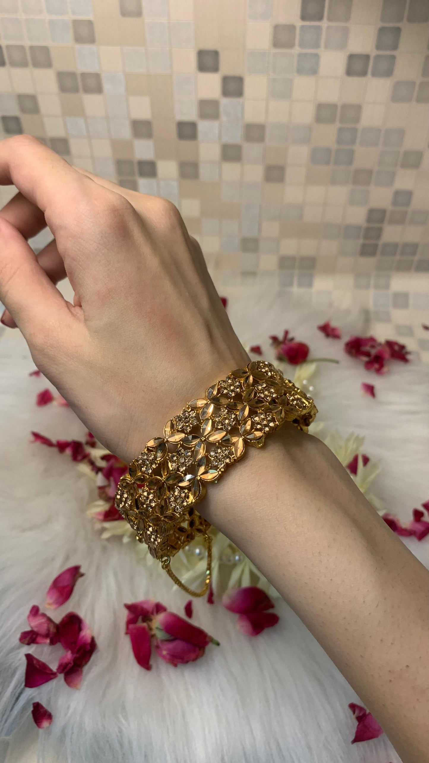 mahenur karra bracelet - Gold