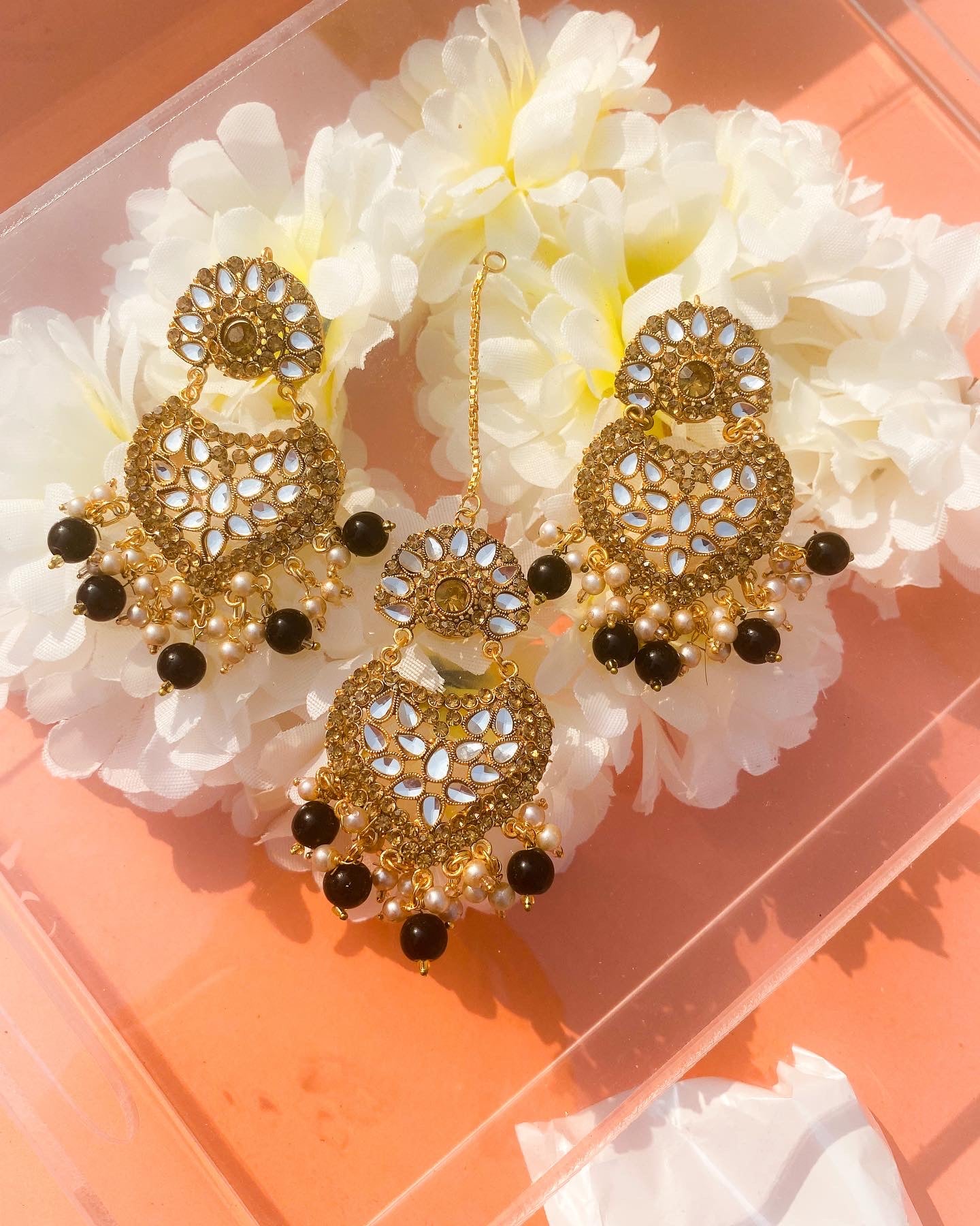 CD-20-2-89 Kundan Moti Karigar Bindi And Earrings Set - Black