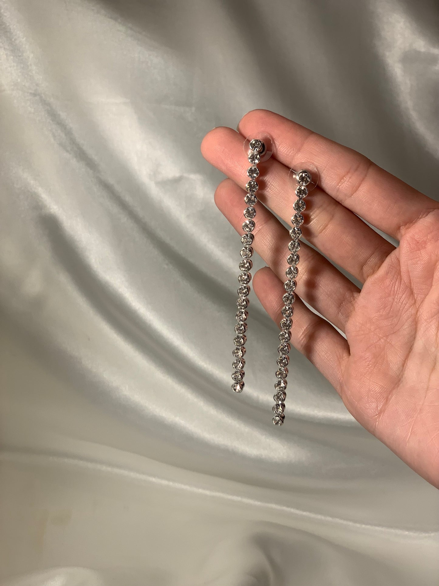 Silver glimmers
