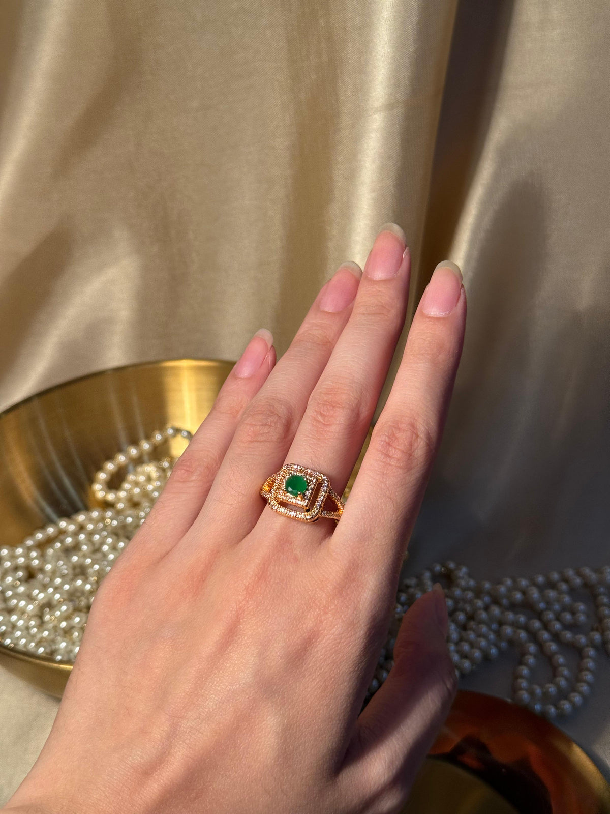 Square gem ring gold - green