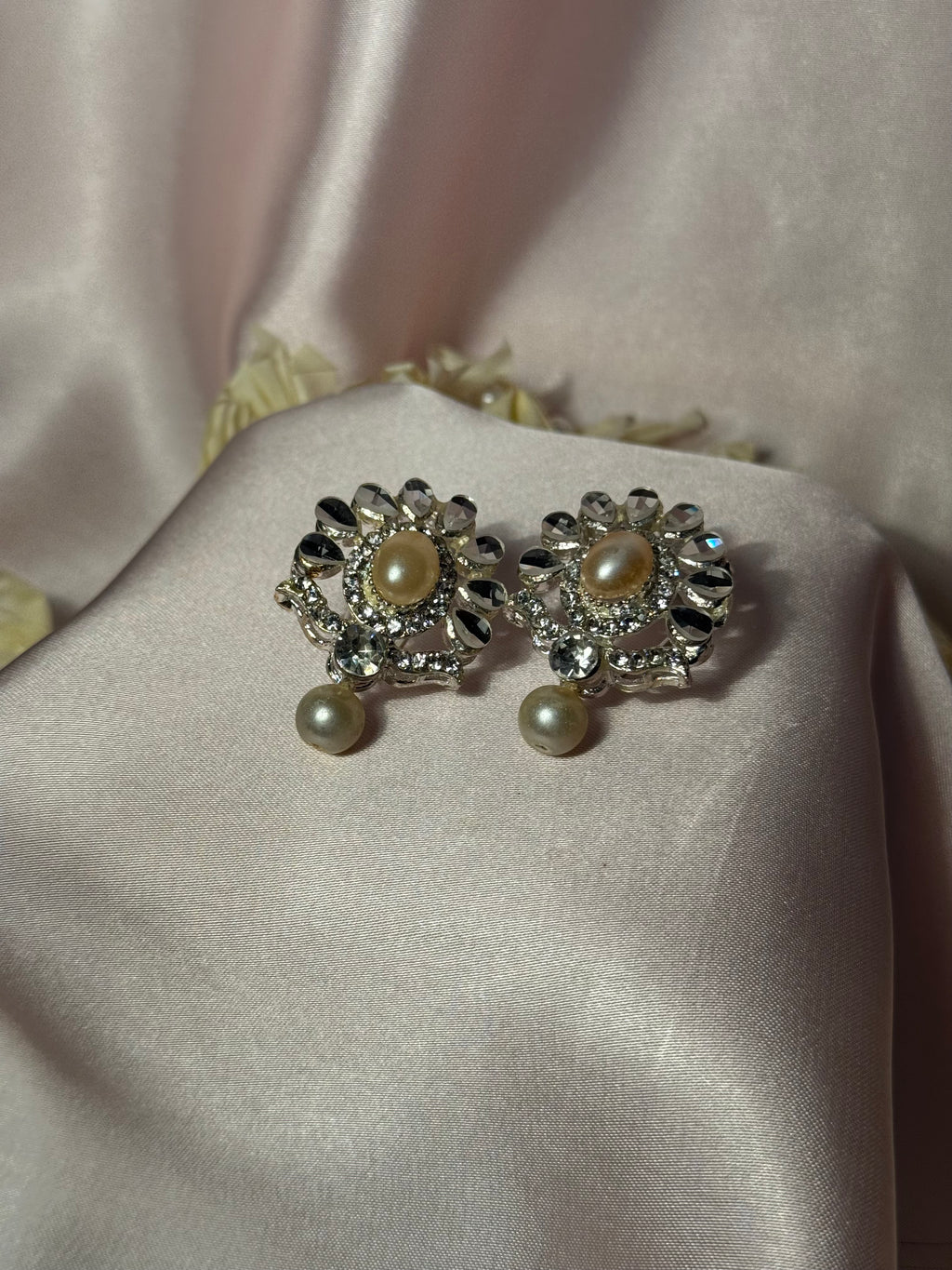 Mehrani earrings - silver - rozana collection