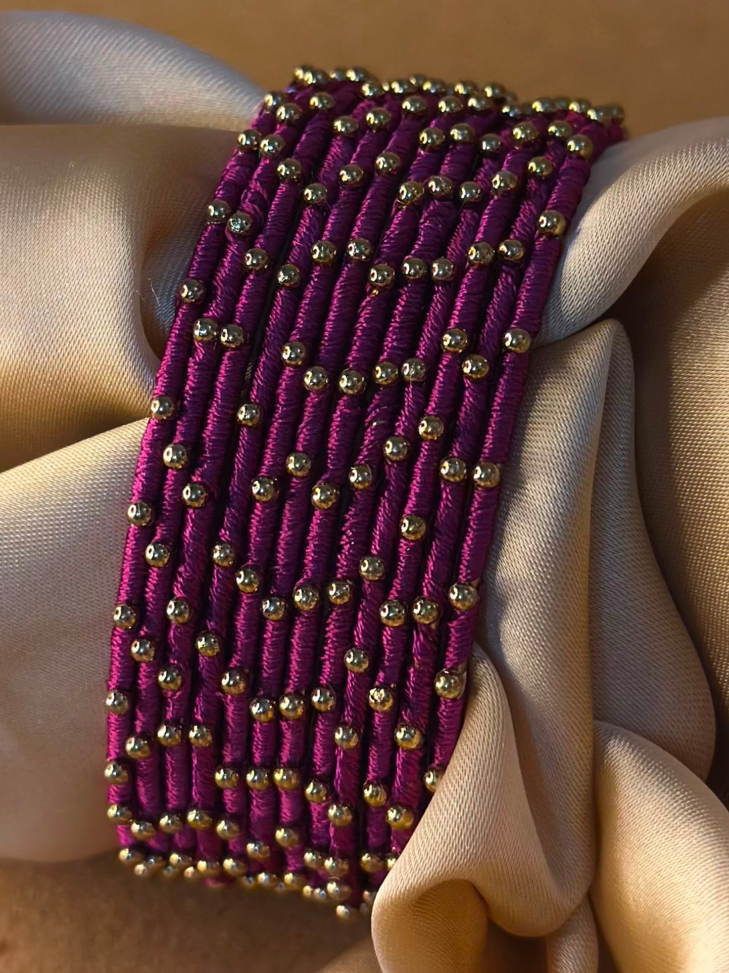 Dotted bangle 12 pcs - maroon