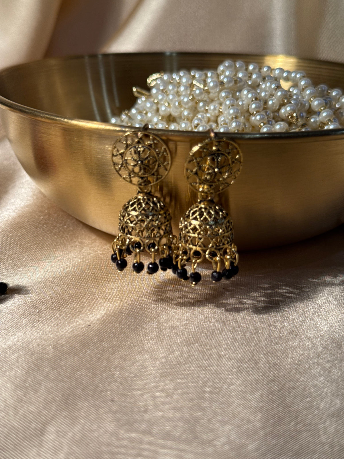Soraj jhumki  black- rozana