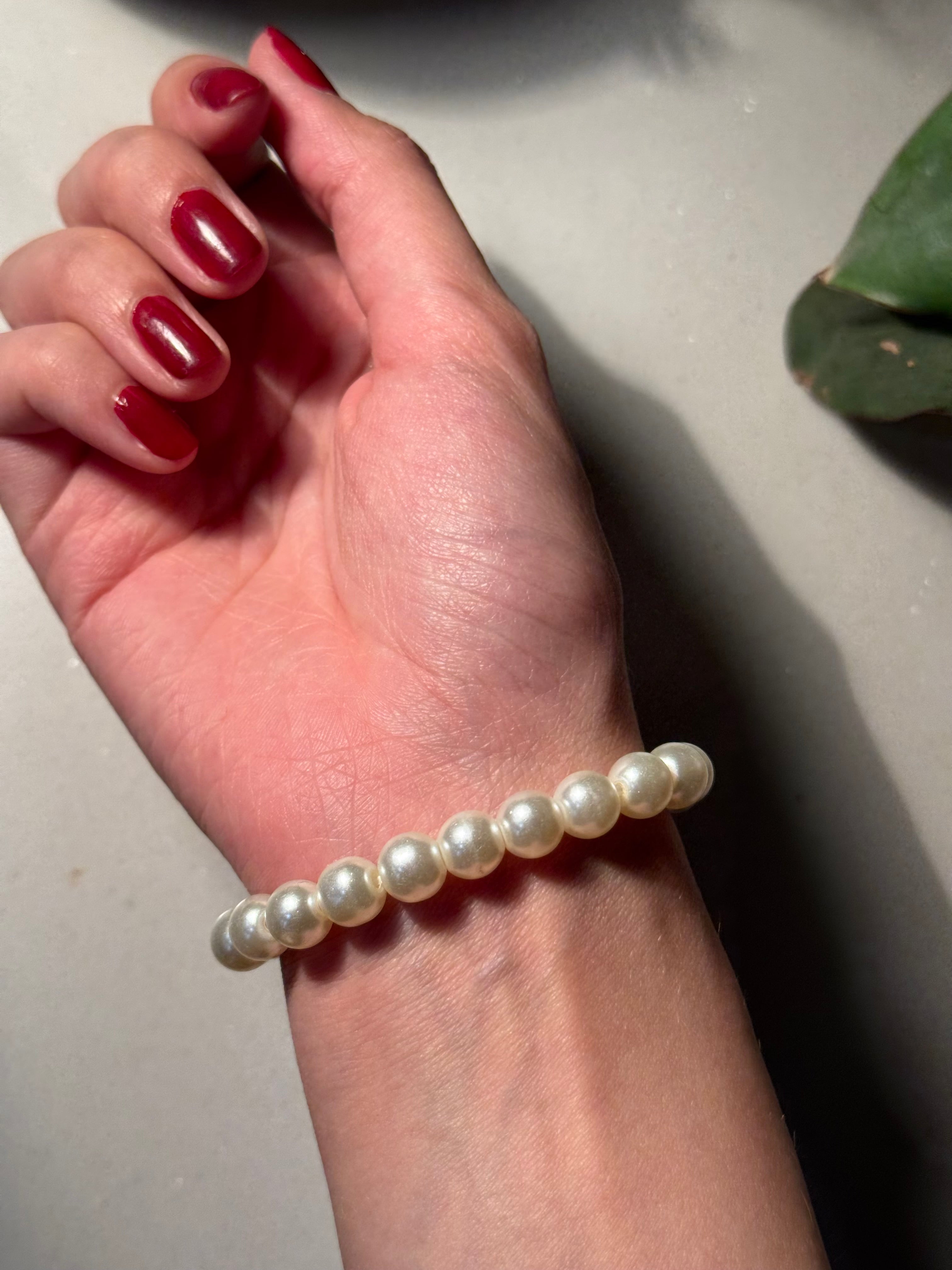 White Pearl bracelet