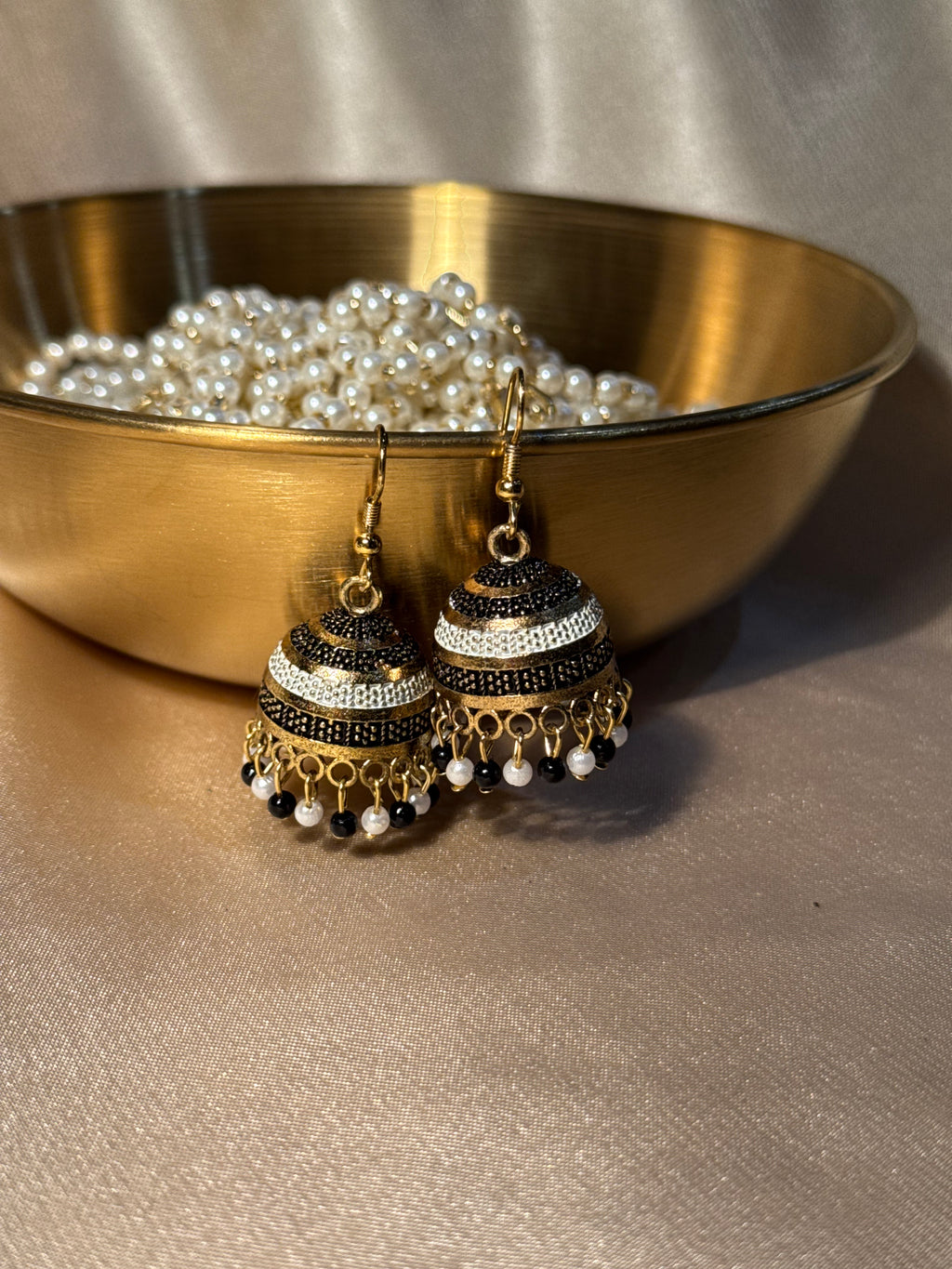 Black and white jhumki - rozana