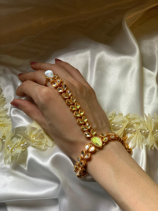 BD-22 Kundan Angla - Gold (White)