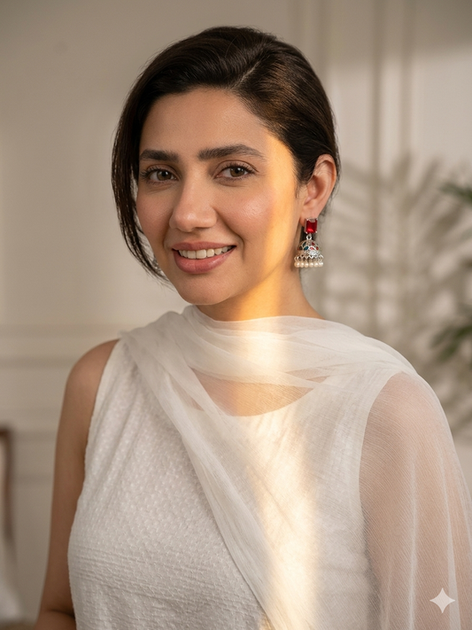 Nayab Jhumki (Red and Green)