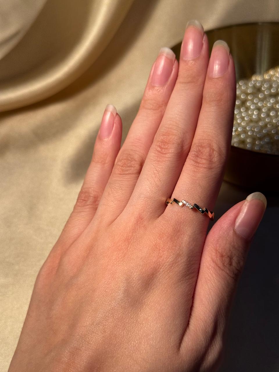 Delicate Ring Gold - 10